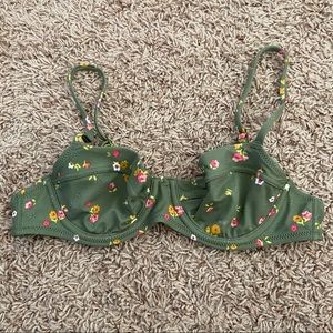 Brand New Aerie floral bikini top